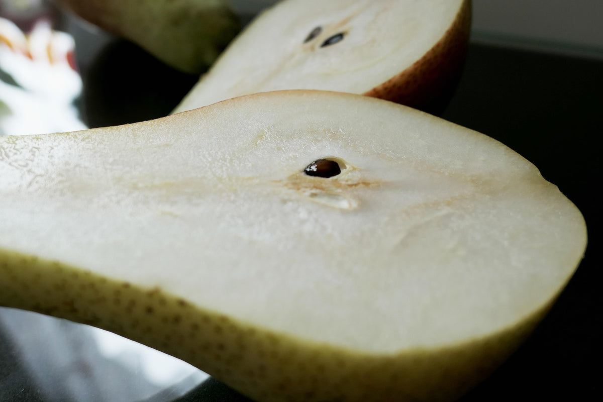 Savourie Pear - Fresh Pear, Rosemary & Sage Candle